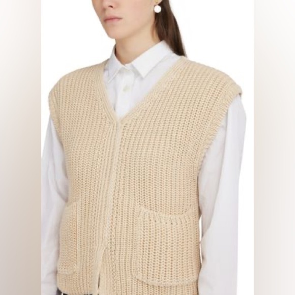 Totême Sleeveless V-Neck Linen Sweater – Ecru | Size XS - Picture 6 of 10